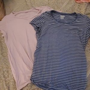 2 maternity tshirts- XXL